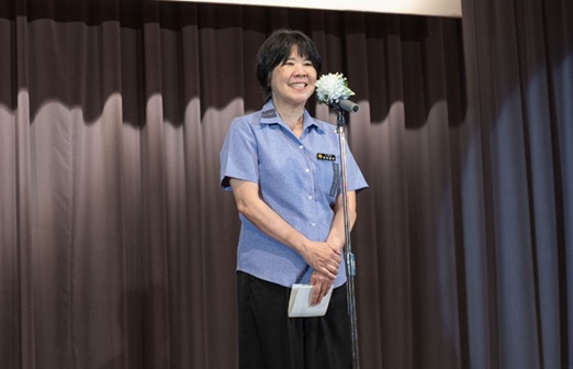 沖縄県商工労働部の知念部長より